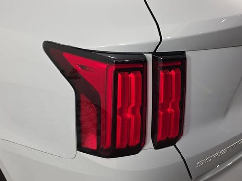Used 2023 Kia Sorento SX AWD/4WD image 38