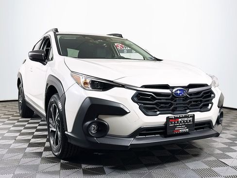 Used 2025 Subaru Crosstrek 2.0i Premium image 1