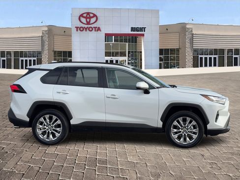 Certified 2025 Toyota RAV4 XLE Premium image 9