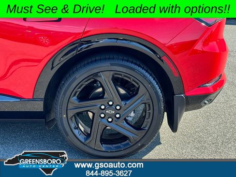 Used 2024 Chevrolet Equinox EV RS FWD image 30