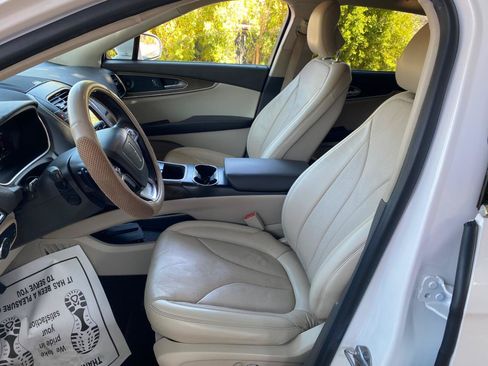 Used 2019 Lincoln Nautilus Reserve FWD image 23