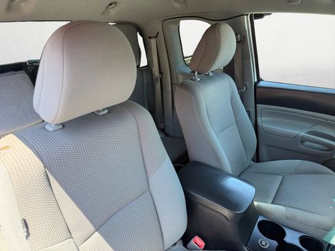 Used 2013 Toyota Tacoma 2WD Access Cab image 22