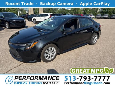 Used 2021 Toyota Corolla LE FWD image 1