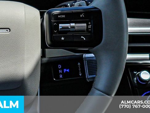 Used 2026 Hyundai Santa Fe SEL FWD image 37
