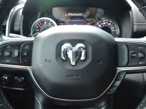 Used 2019 RAM 1500 Laramie w/ Sport Appearance Package AWD/4WD image 11