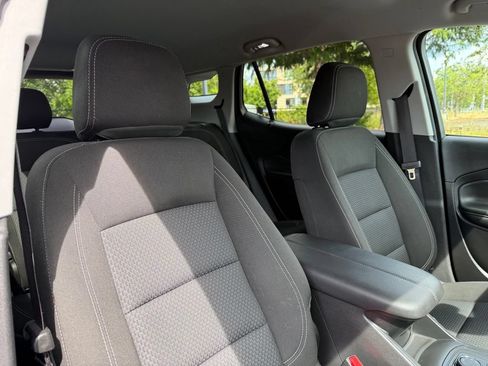 Used 2024 GMC Terrain SLE w/ Elevation Edition AWD/4WD image 21