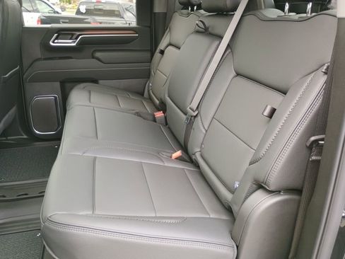 New 2026 GMC Sierra 3500 Denali w/ Denali Reserve Package AWD/4WD image 18