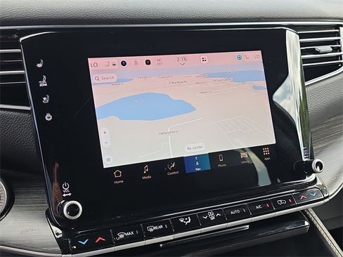 Used 2024 Jeep Wagoneer Series III image 18