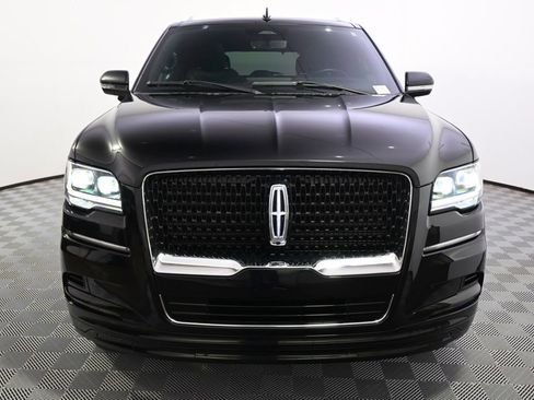 Used 2023 Lincoln Navigator Reserve AWD/4WD image 10