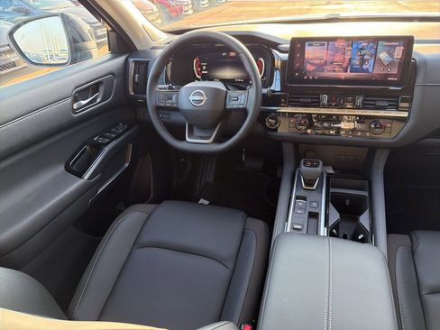 New 2026 Nissan Pathfinder SL w/ SL Premium Package FWD image 20