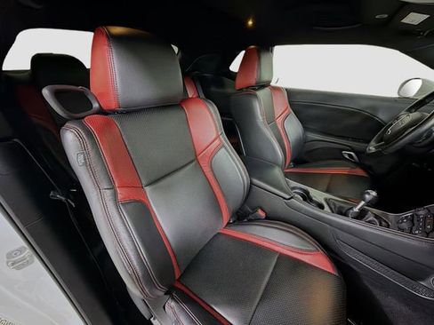 Used 2022 Dodge Challenger R/T Scat Pack RWD image 27