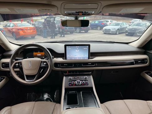 Used 2020 Lincoln Aviator Reserve image 9