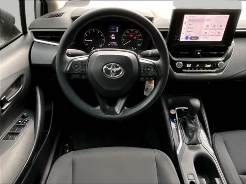 Used 2024 Toyota Corolla LE FWD image 8