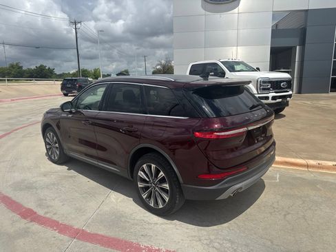 Used 2021 Lincoln Corsair Reserve w/ Elements Package FWD image 7