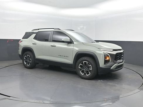 Used 2025 Chevrolet Equinox ACTIV w/ Safety and Technology Package FWD image 30