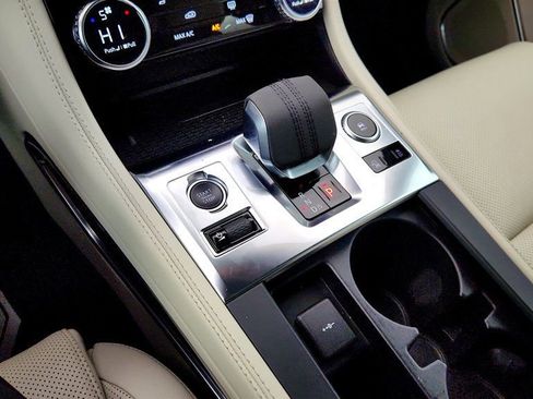 Used 2021 Jaguar F-PACE S image 17