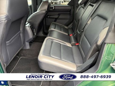 Used 2025 Ford Bronco Outer Banks image 11
