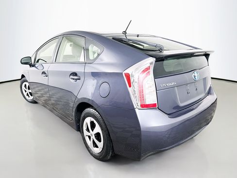Used 2013 Toyota Prius Two FWD image 5