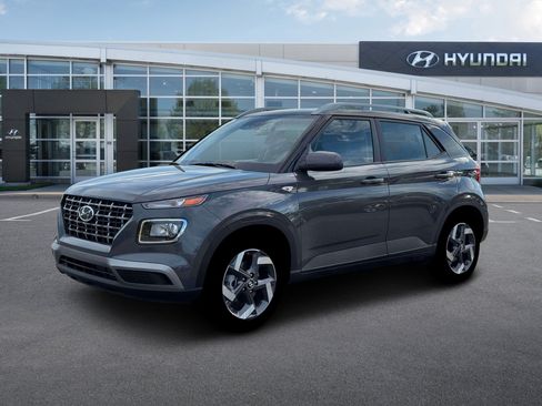 New 2026 Hyundai Venue SEL FWD image 2