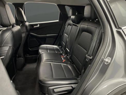 Used 2025 Ford Escape Platinum image 29