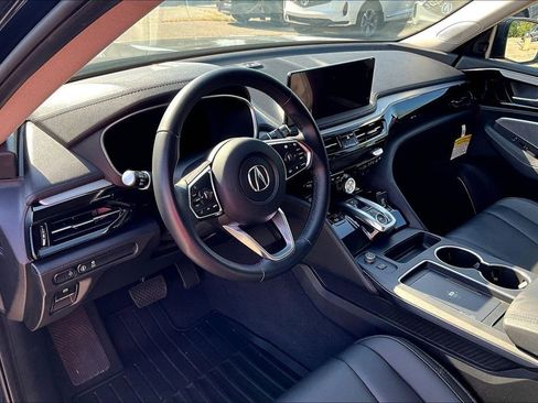 Used 2025 Acura MDX FWD image 9