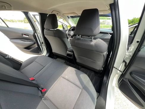 Used 2021 Toyota Corolla LE FWD image 21