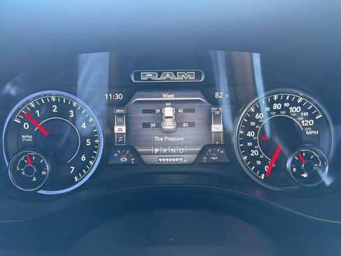 Used 2020 RAM 1500 Laramie w/ Sport Appearance Package AWD/4WD image 15
