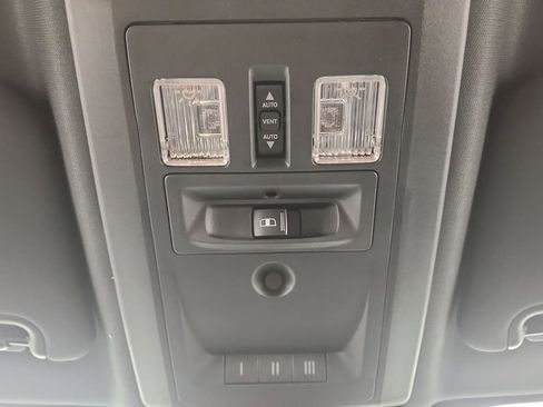 Used 2017 RAM 1500 Limited AWD/4WD image 21