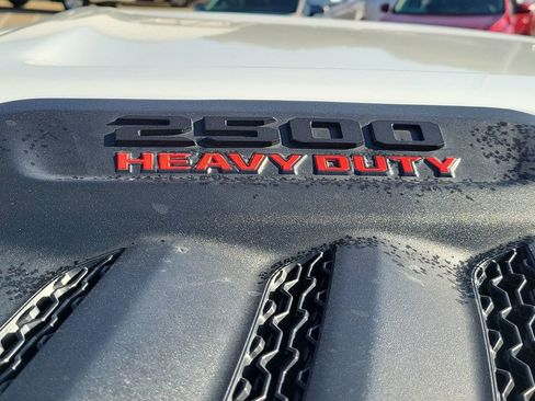 Used 2024 RAM 2500 Limited image 33