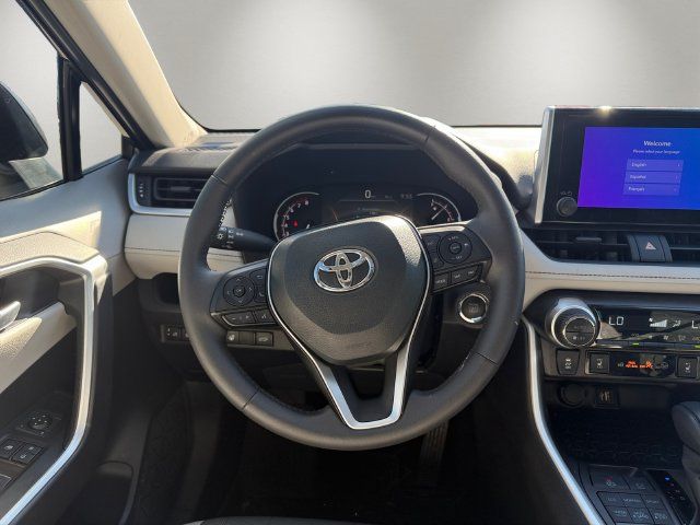 Used 2025 Toyota RAV4 XLE w/ Convenience Package AWD/4WD image 10