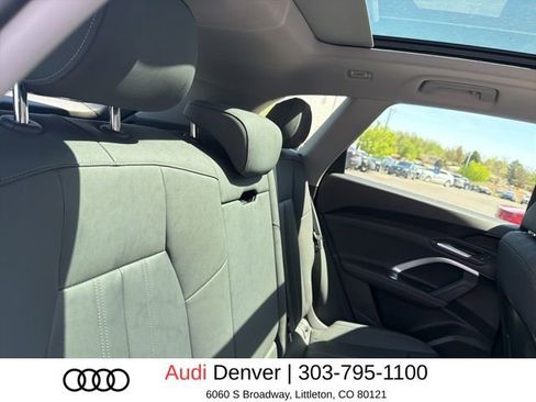 Used 2025 Audi Q5 Premium w/ Convenience Package image 12