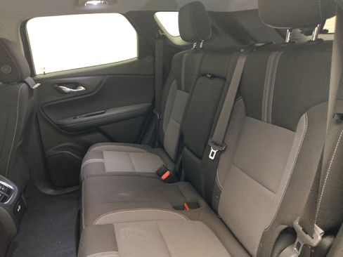 Used 2024 Chevrolet Blazer LT FWD image 18