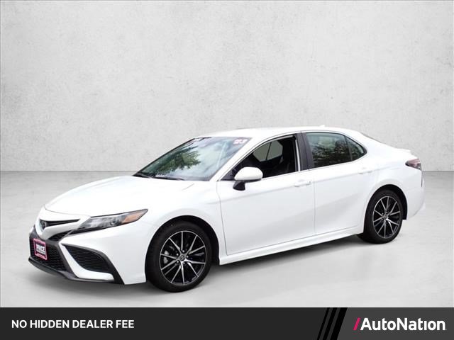 Certified 2024 Toyota Camry SE FWD image 1
