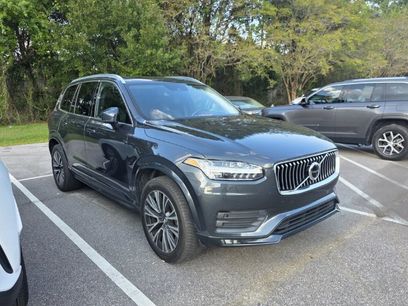 Used 2021 Volvo XC90 T5 Momentum w/ Advanced Package
