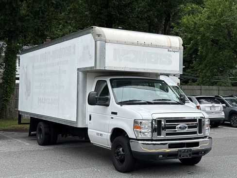 Used 2019 Ford E-350 and Econoline 350 Super Duty w/ Power Windows & Locks Group RWD image 1