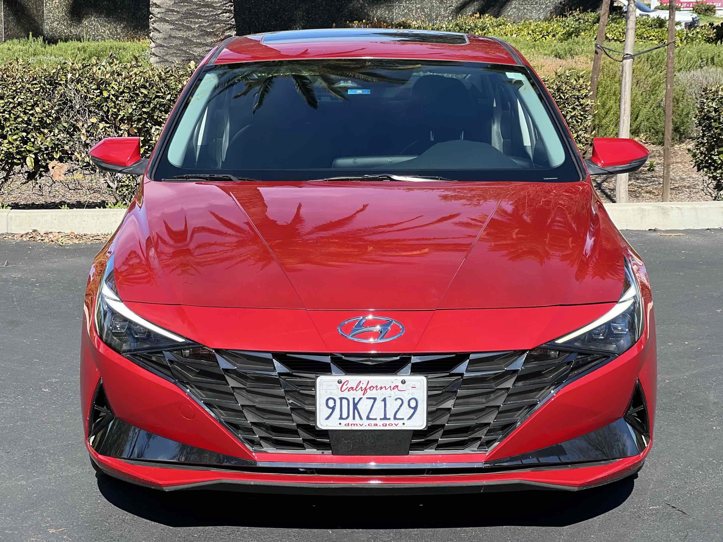 Used 2023 Hyundai Elantra Limited FWD image 11
