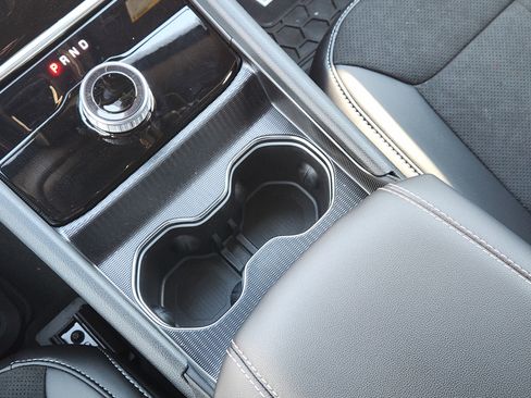 New 2026 Jeep Grand Cherokee Altitude image 16