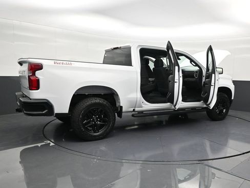 Used 2021 Chevrolet Silverado 1500 LT Trail Boss image 34