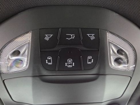 New 2026 Chrysler Pacifica Select image 30