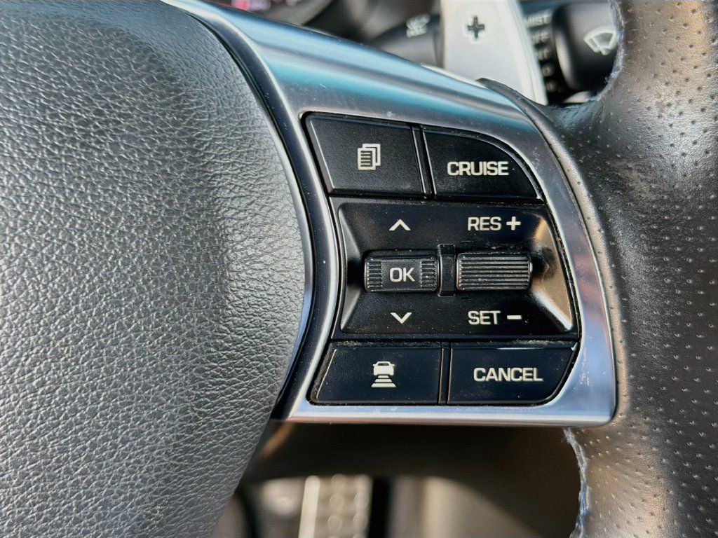 Used 2018 Hyundai Sonata Limited FWD image 16