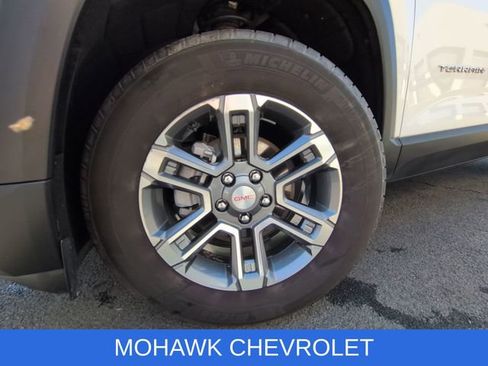 Used 2025 GMC Terrain Elevation AWD/4WD image 33
