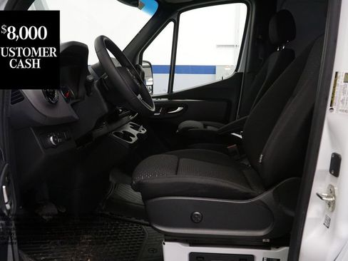 New 2025 Mercedes-Benz Sprinter 2500 image 8
