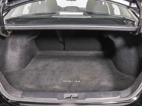 Used 2020 Nissan Sentra S image 38