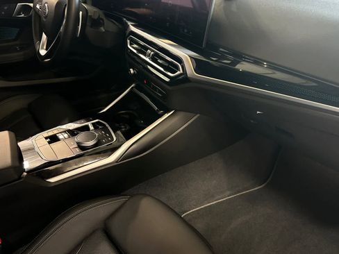 Used 2024 BMW 230i Coupe w/ Convenience Package image 17