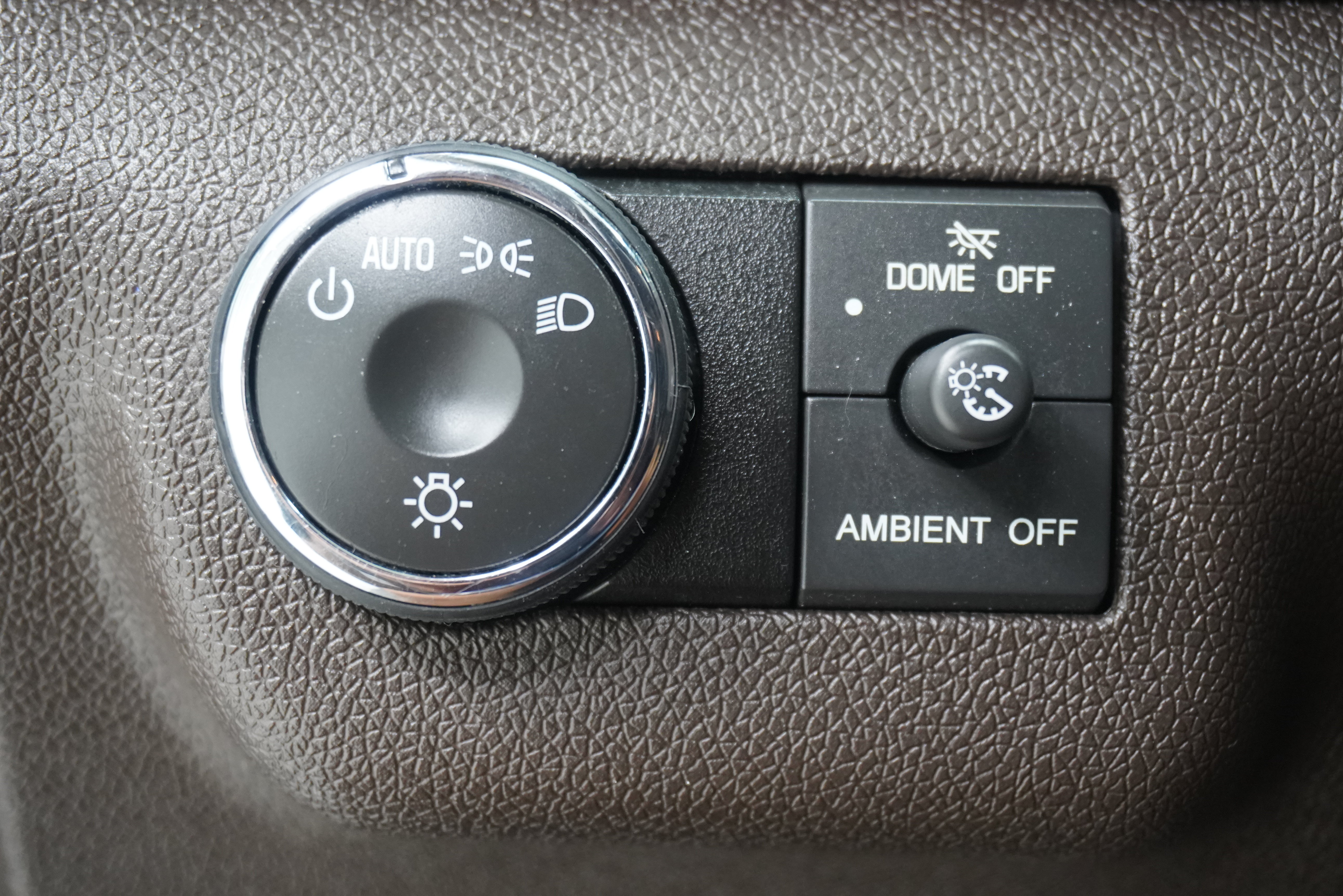Used 2013 Buick Enclave Leather FWD image 25