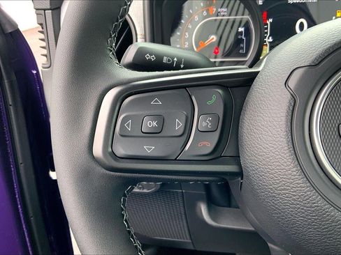 New 2026 Jeep Gladiator Sport image 15