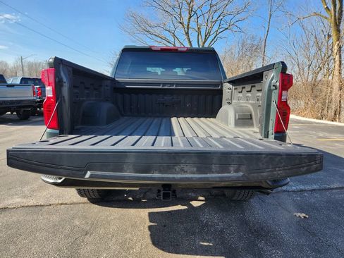 New 2025 Chevrolet Silverado 1500 Custom Trail Boss w/ Turbomax Blackout Package AWD/4WD image 19