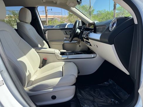 Certified 2023 Mercedes-Benz GLB 250 image 24