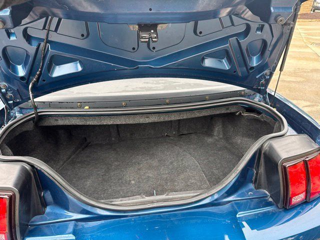 Used 1999 Ford Mustang Convertible RWD image 18