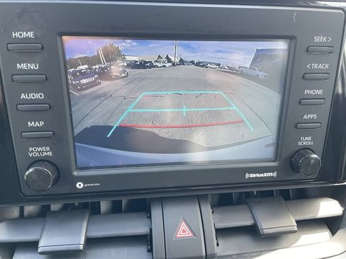 Used 2022 Toyota RAV4 LE AWD/4WD image 20